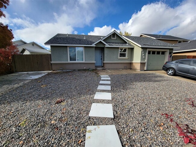 Charming Home in Spanish Springs with Mode... - Charming Home in Spanish Springs with Mode...