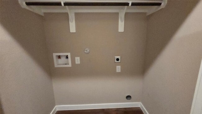 Photo - 9860 Grosbeak Ln