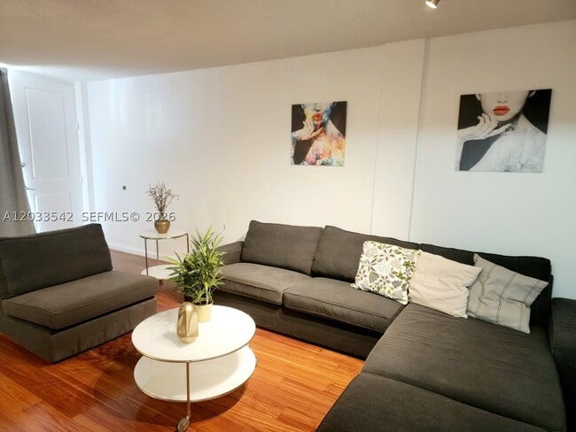 Photo - 1100 Alton Rd Unit 3C