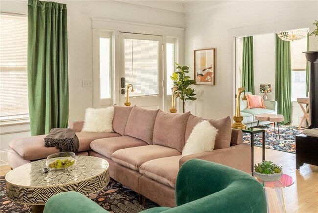 Photo - 450 North Highland Avenue Northeast Casa