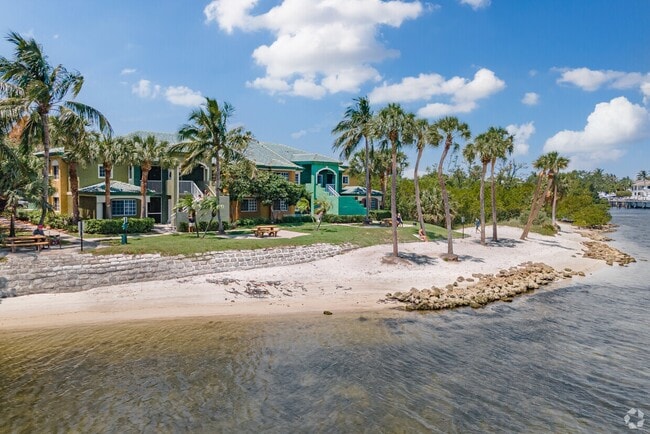 Photo - Sanctuary Cove Apartments