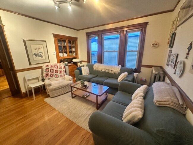 Photo - 33 Iroquois St Unit 2