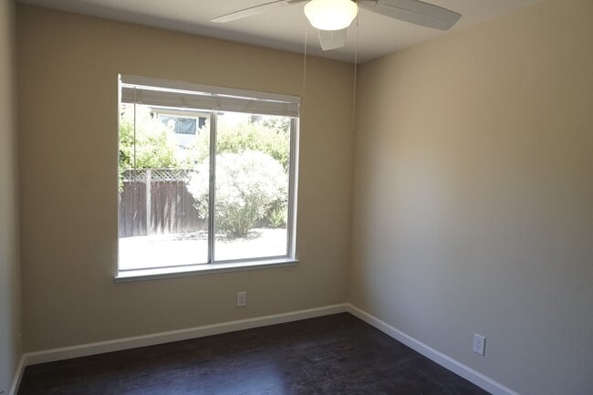 Photo - 838 Hollenbeck Ave