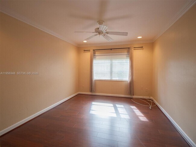 Photo - 13901 SW 90th Ave Unit E-118