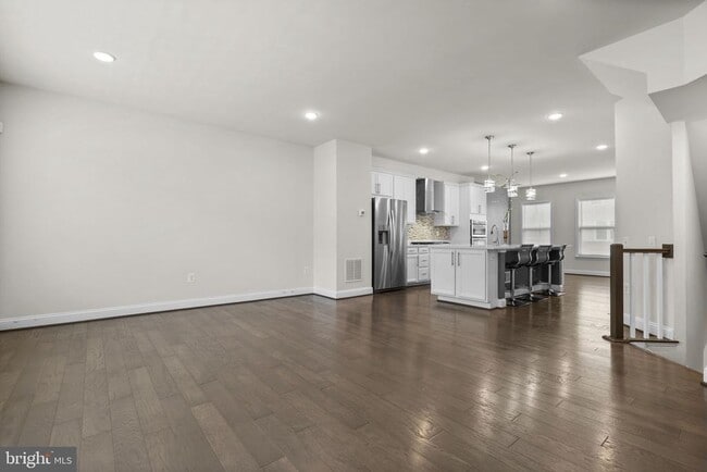 Photo - 17357 Redshank Rd