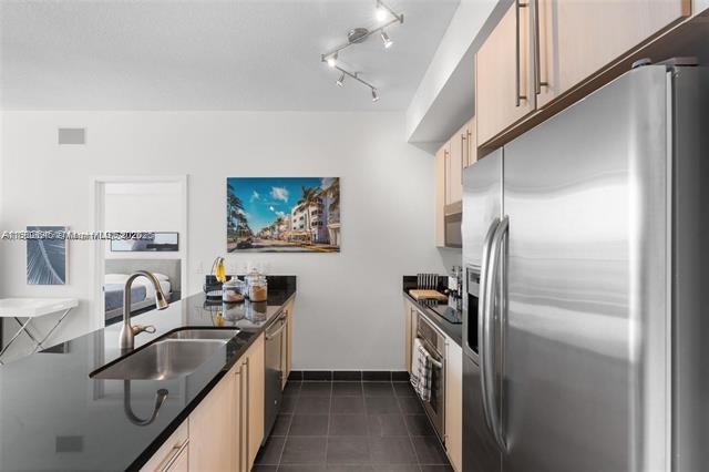 Photo - 79 SW 12th St