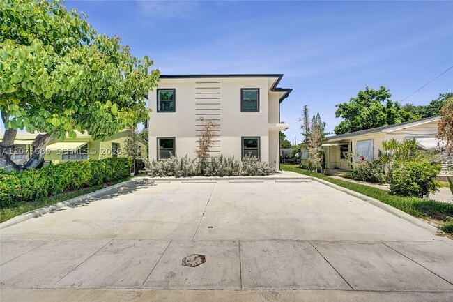 3053 NW 59th St