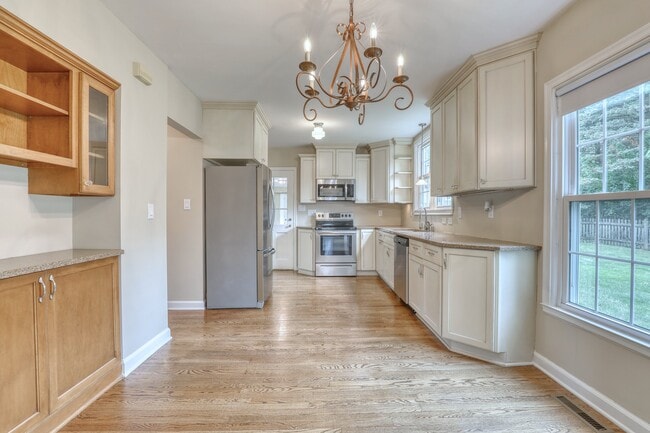 Photo - 645 Hi View Ct
