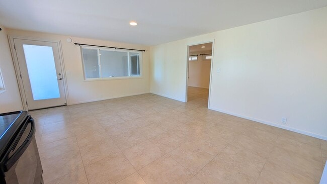 Photo - Spacious Pet Friendly 1 Bed 1 Bath Duplex in Kamehameha Heights