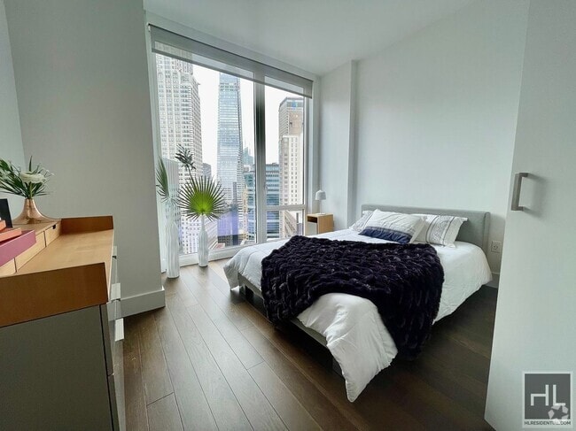 Building Photo - East 44th Street Unit 34B Rental