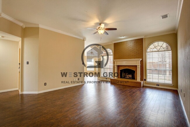 Photo - 909 Mallard Way