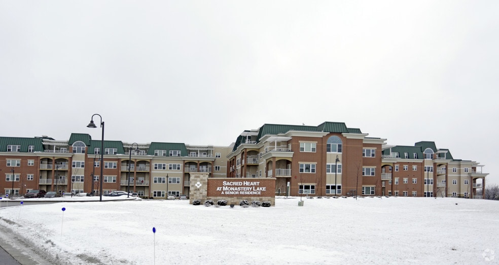 Sacred Heart at Monastery Lake Apartments For Rent in Franklin, WI
