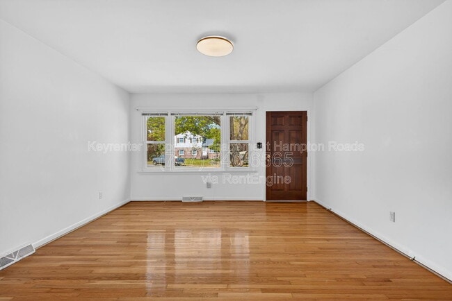 Photo - 204 Cleopatra Ct