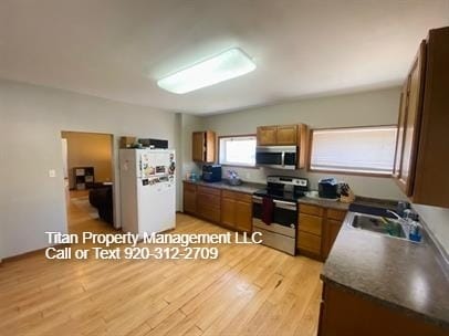 Building Photo - 1408 Oshkosh Ave