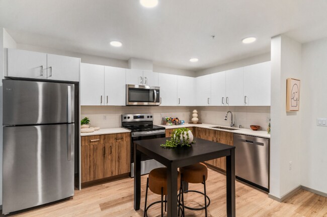 Photo - 2950 NE 11th St Unidad 520