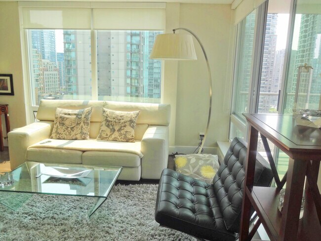 Photo - 535 Smithe St