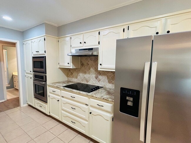 Photo - Spacious and Updated Hewitt Home