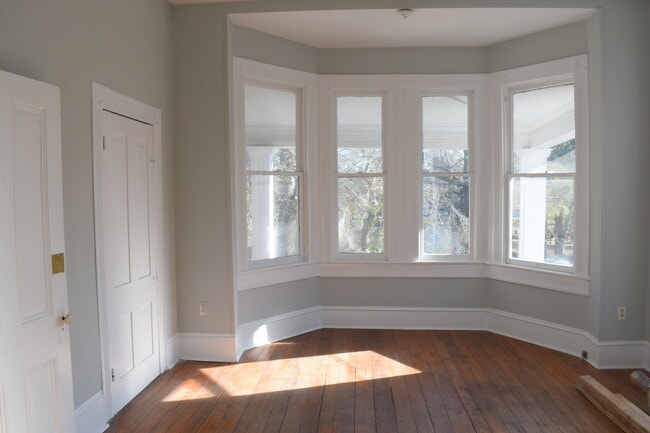 Photo - 215 N 5th Ave Apartamentos Unidad B