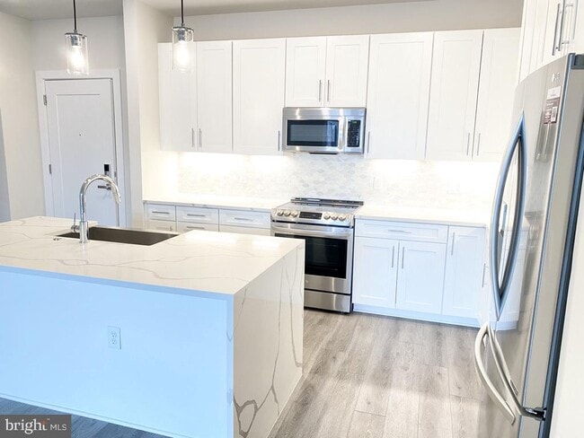 Photo - 1761 Old Meadow Rd Unit 223