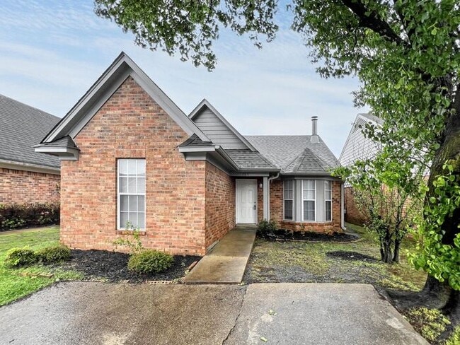 Photo - 7611 Lilly Dr House