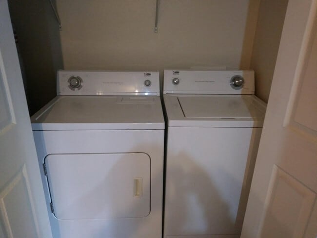 Photo - Spacious 2 bedroom in great community Unit 204