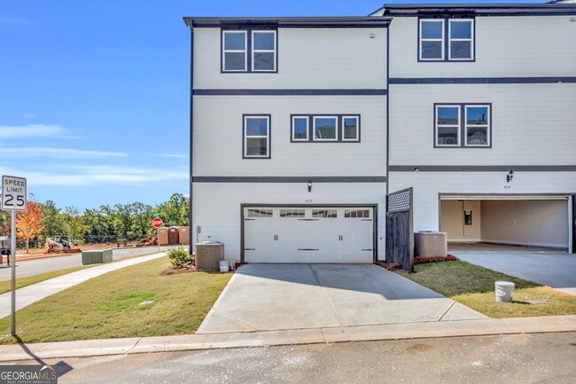 Photo - 423 Lincoln St