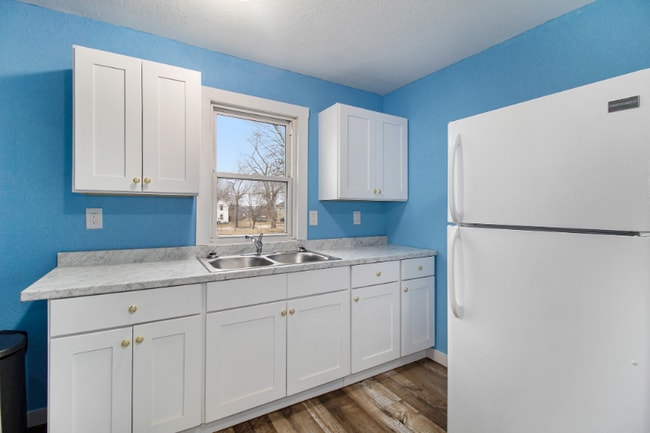 Photo - 709 Steward Ave Unidad Apt 4