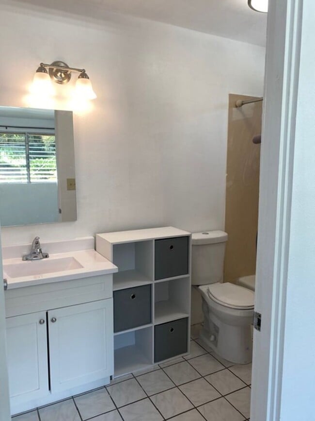 Photo - 1 BEDROOM, 1BATH UNIT UTILITIES INCLUDED-PEARLCITY
