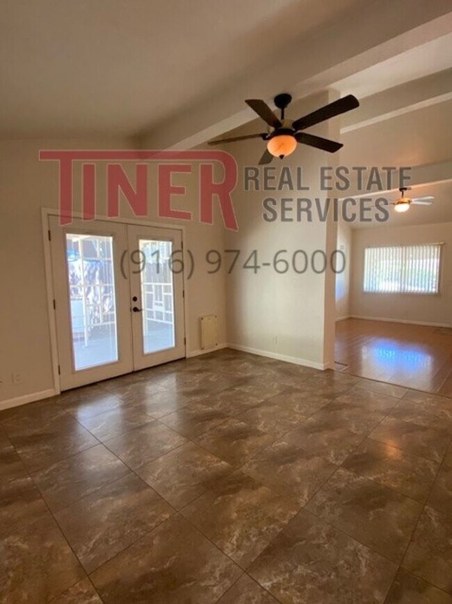 2 Bedroom/2 Bathroom Duplex