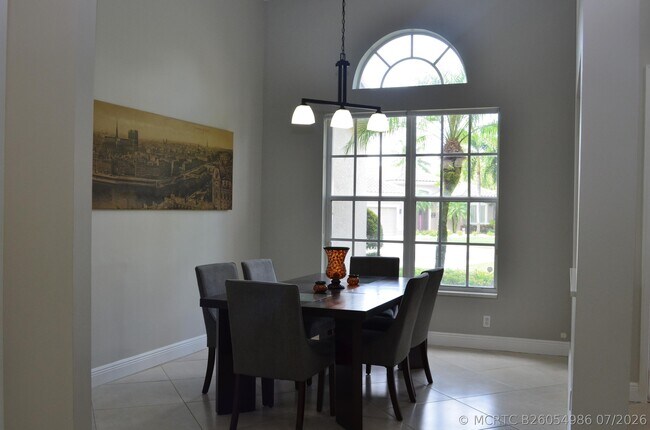 Photo - 9242 Olmstead Dr