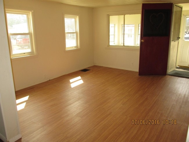 Photo - 209 Park Dr