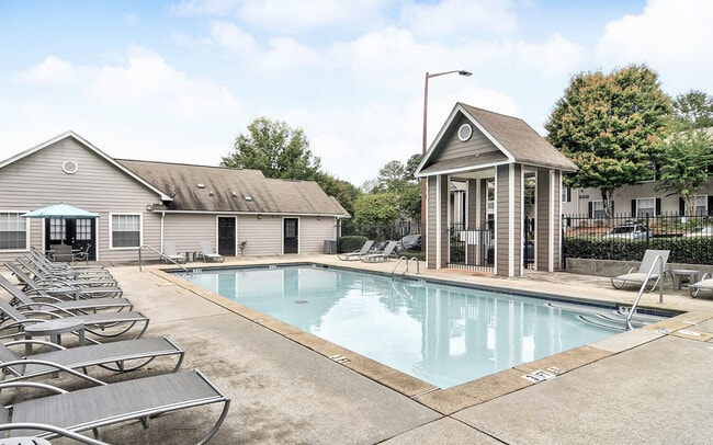 Photo - Gregory Lane Apartments