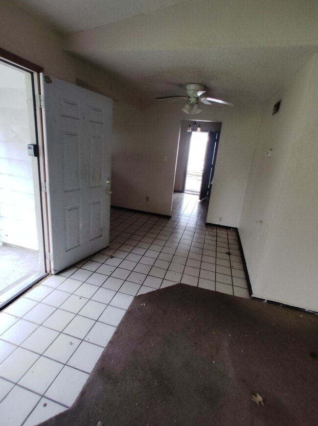 Photo - 1308 St Stephens Dr