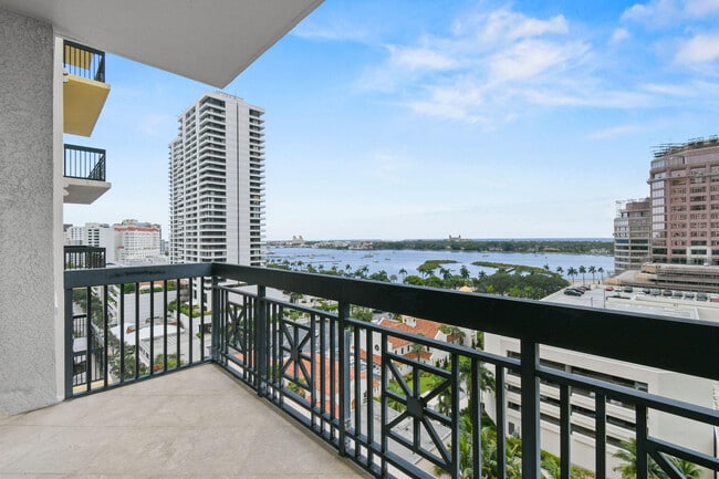 Building Photo - 701 S Olive Ave Unit 818 Rental