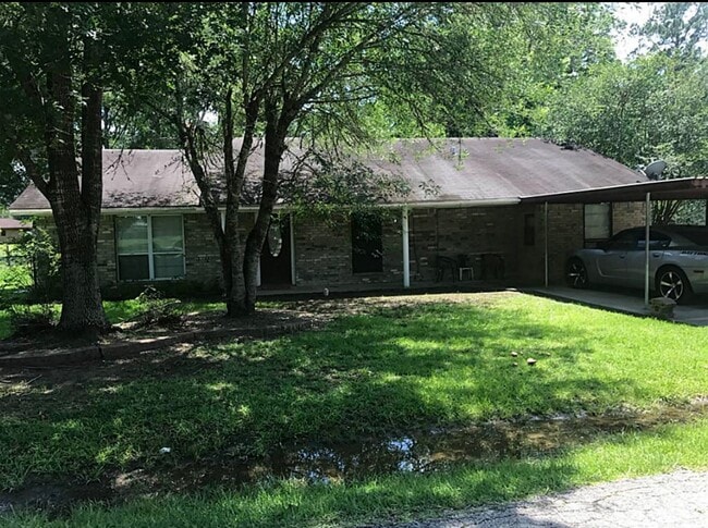 Building Photo - 110 Post Oak Ln