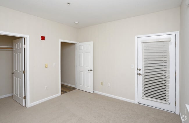 1x1-729 ft²- $3,095 Habitación