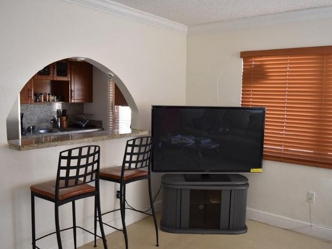 Photo - 1725 James Ave Unit 24