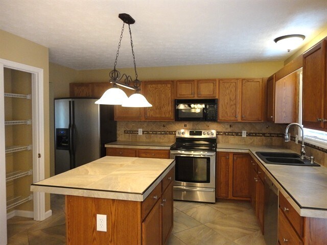 Photo - 1472 Blake Ct