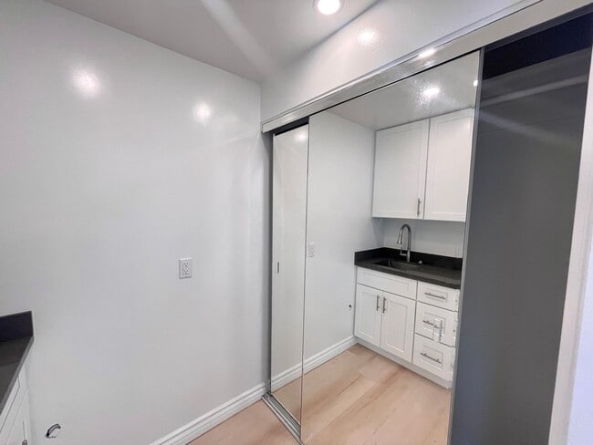 Photo - 10340-10360 Bellwood Ave