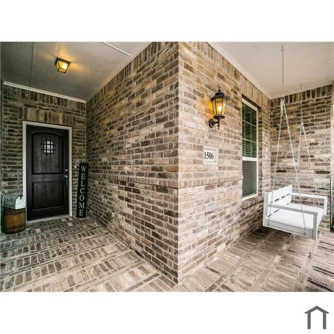 Photo - 1506 Canyon Creek Rd