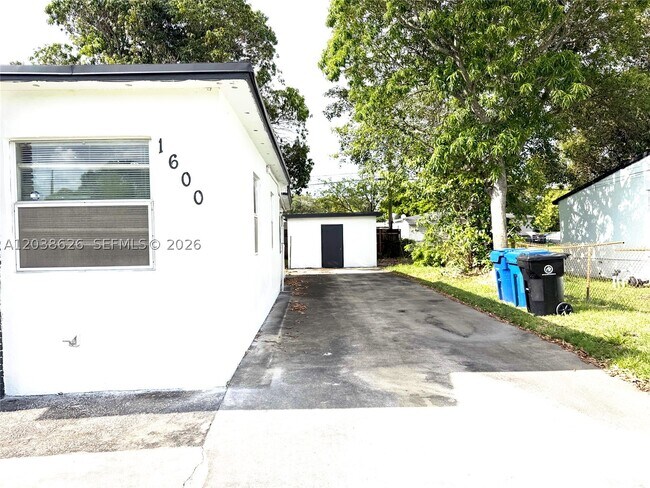 1600 NW 13th St