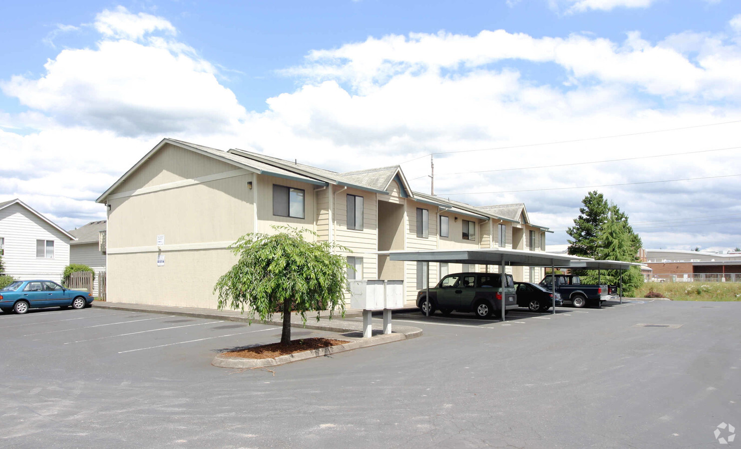 The Evergreen Apartments - The Evergreen Apartments
