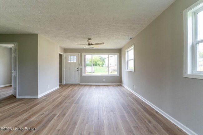 106 Hardin Ct