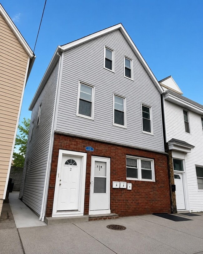 Building Photo - 528 John F. Kennedy Blvd Unit #2