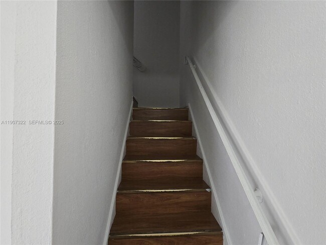 Photo - 2650 NW 60th Way