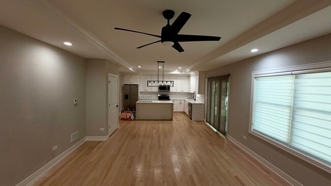 Photo - 411 W Pierce Rd