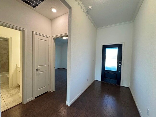 Photo - 1425 Morning View Rd