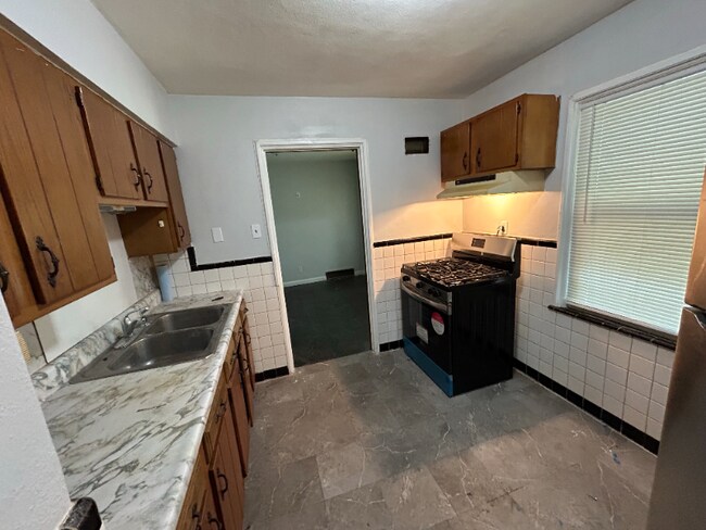 Photo - 2434 Akins Dr