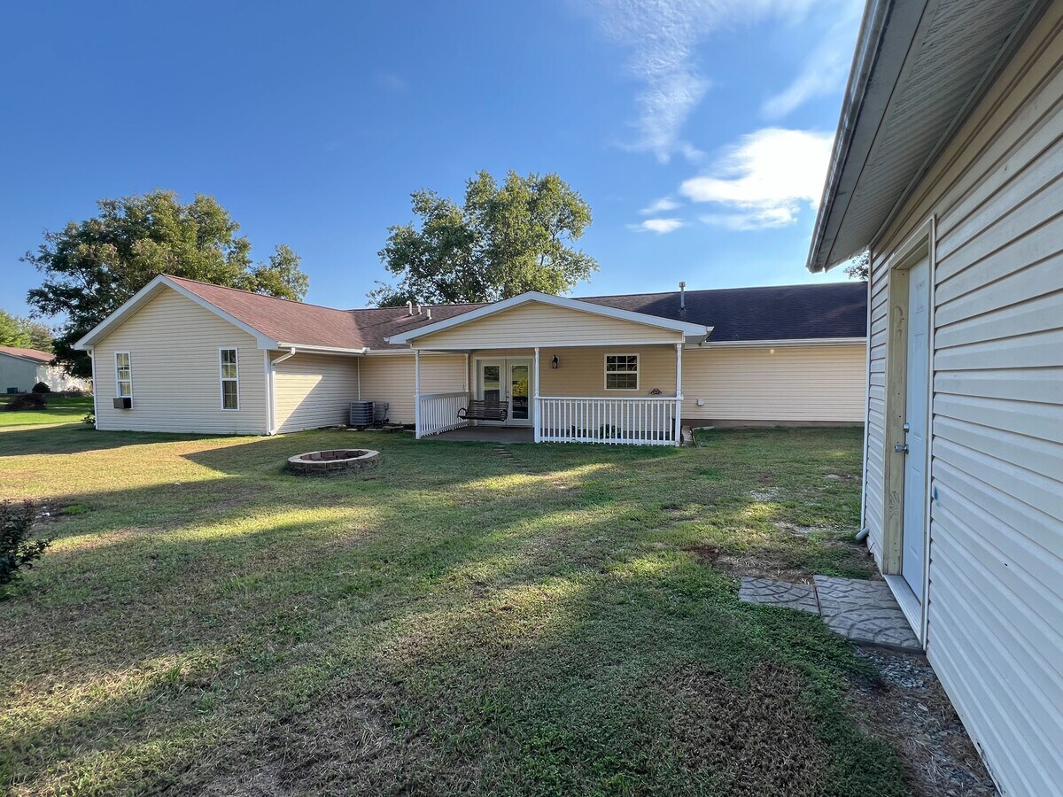 Photo - 398 Shady Brook Dr