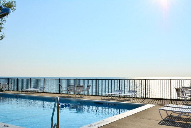 Photo - 3622 Lakeshore Dr